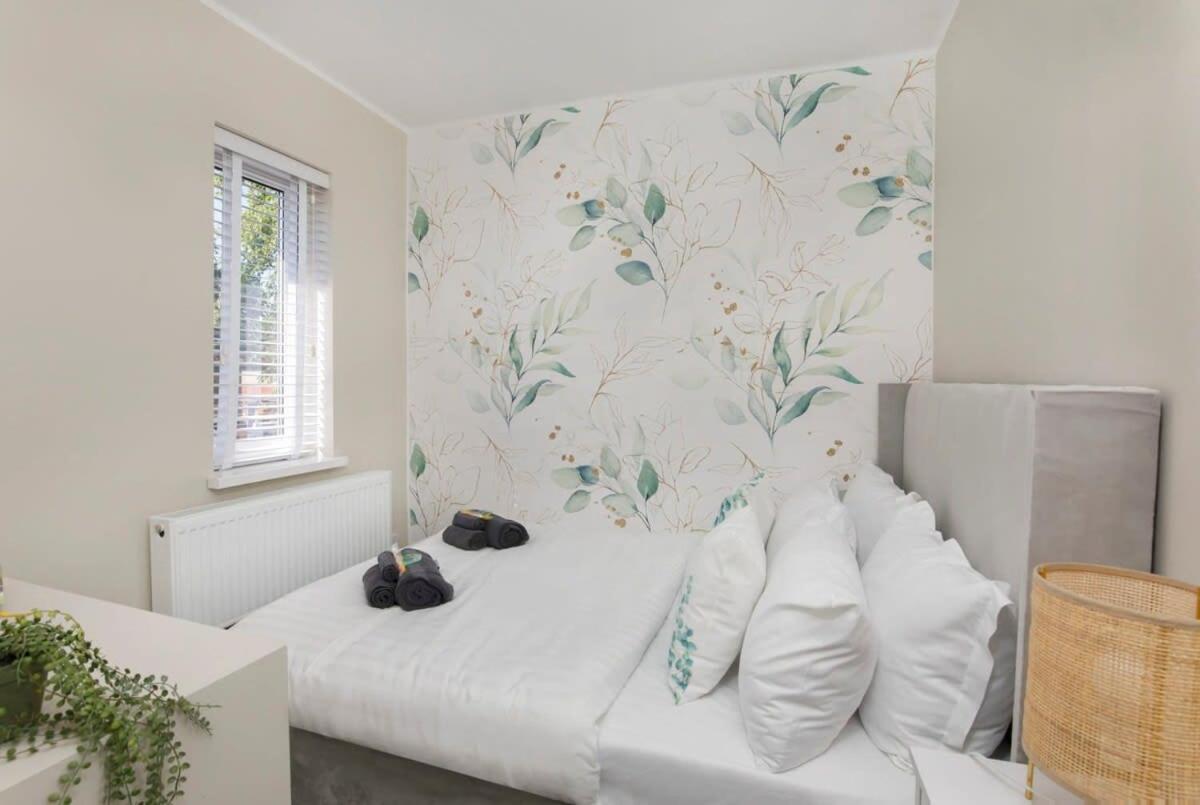 The Dodsworth Modern 4 Bedroom House, Sleeps 8 York Kültér fotó